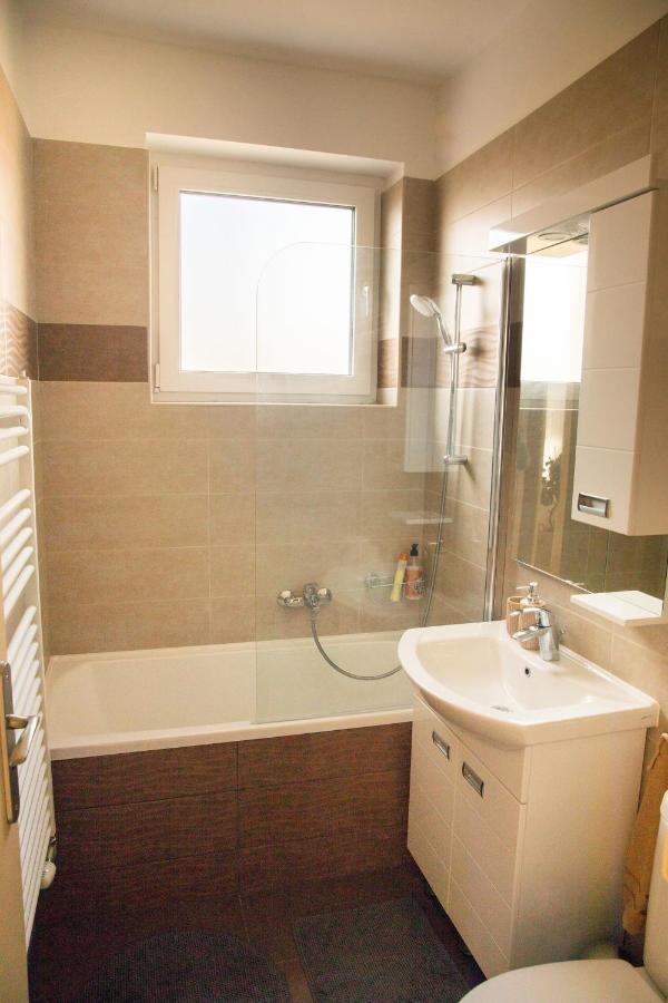 Firpo Apartman 埃格尔 外观 照片
